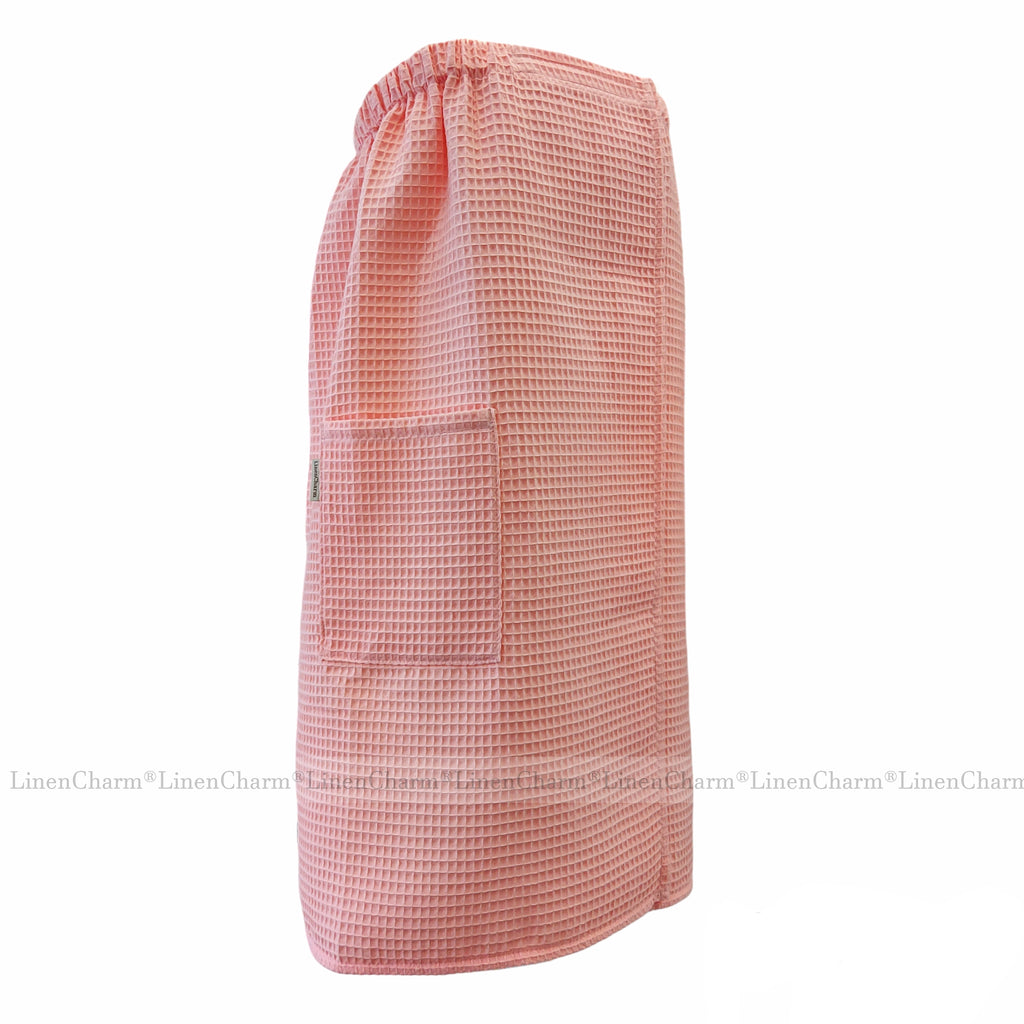 Detailansicht des Lachs Saunatuchs für Damen, Weiche Baumwolle, Perfekt für Wellness und Entspannung